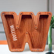 画像をギャラリービューアに読み込む, 刻字字母胡桃木存钱罐B2BCBS4497A-B2BCBS4497Z