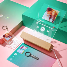 將圖片載入圖庫檢視器 GIFTLAB 3 in 1 Spotify Gifts Set with Box Spotify Lamp Spotify Keychain Gifts for Her
